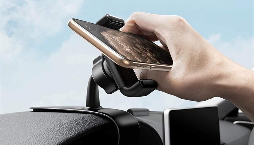 Es legal utilizar el soporte para el móvil en el coche con la nueva ley de  tráfico?